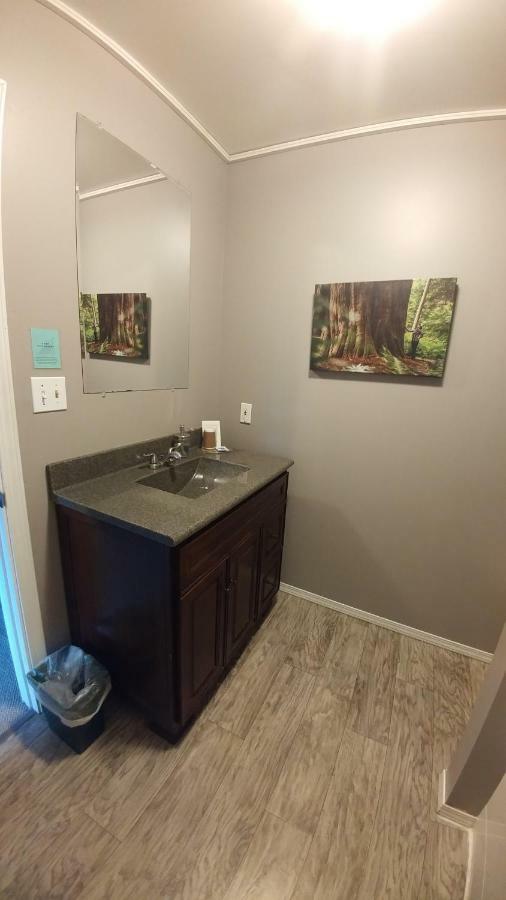 Bella Coola Mountain Lodge Hagensborg Екстер'єр фото