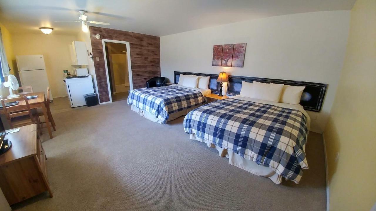 Bella Coola Mountain Lodge Hagensborg Екстер'єр фото